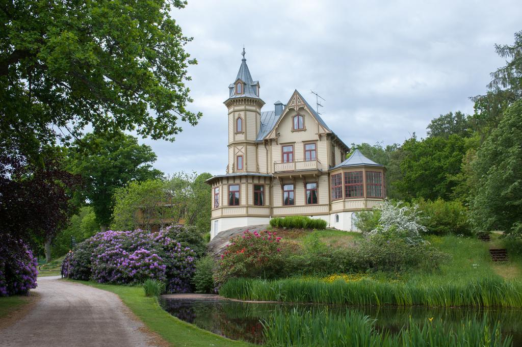 Ronneby Brunnspark Vandrarhem Och B&B Exterior foto